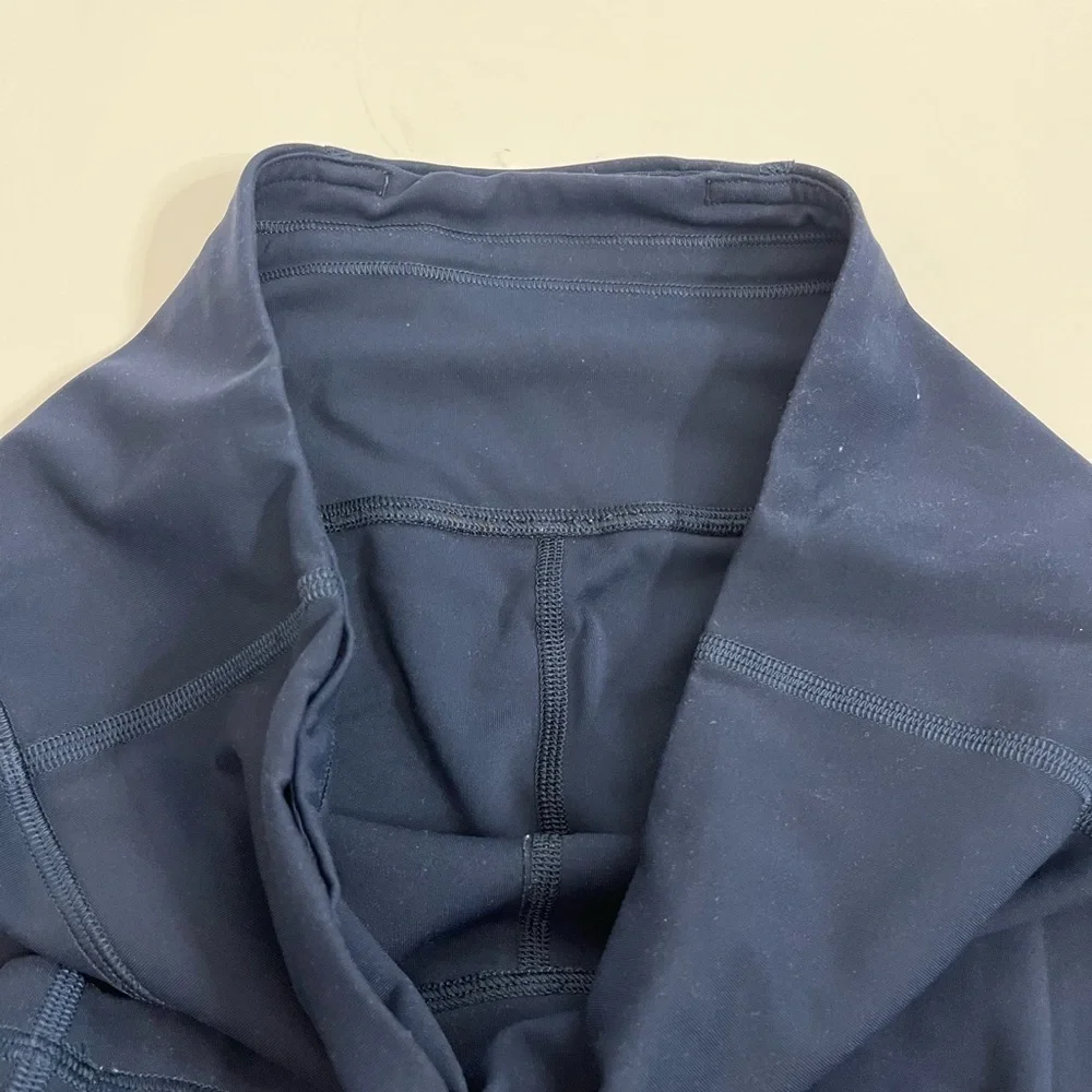 lululemon athletica has smell